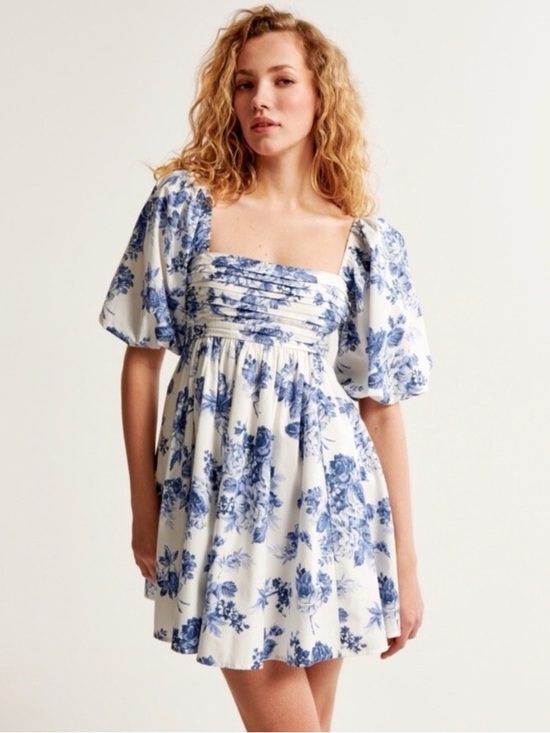Abercrombie & Fitch Dresses & Skirts - Abercrombie & Fitch Emerson Dress Blue Floral Print M